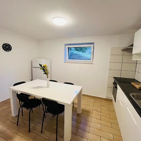 Luna Apartamento *